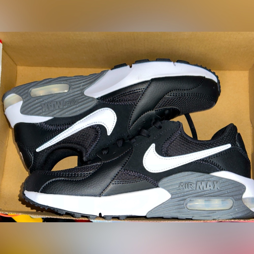 Women’s Nike air max
